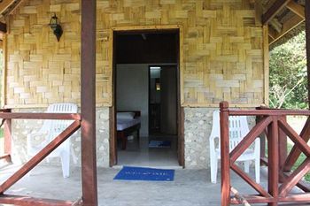 Alofa Beach Bungalows Lénakel 外观 照片